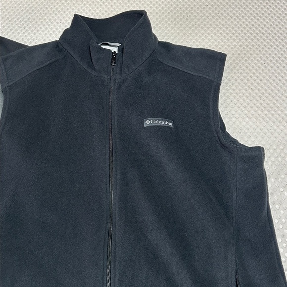 Columbia Vests - Picture 2 of 4